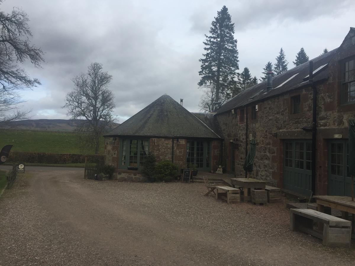 Lodge At Lochside Bridgend of Lintrathen Εξωτερικό φωτογραφία